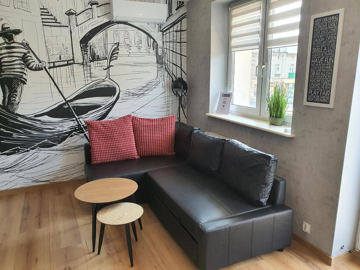 Jdk Apartamenty Legionow 32M2 4-Osobowy กาลิช ภายนอก รูปภาพ